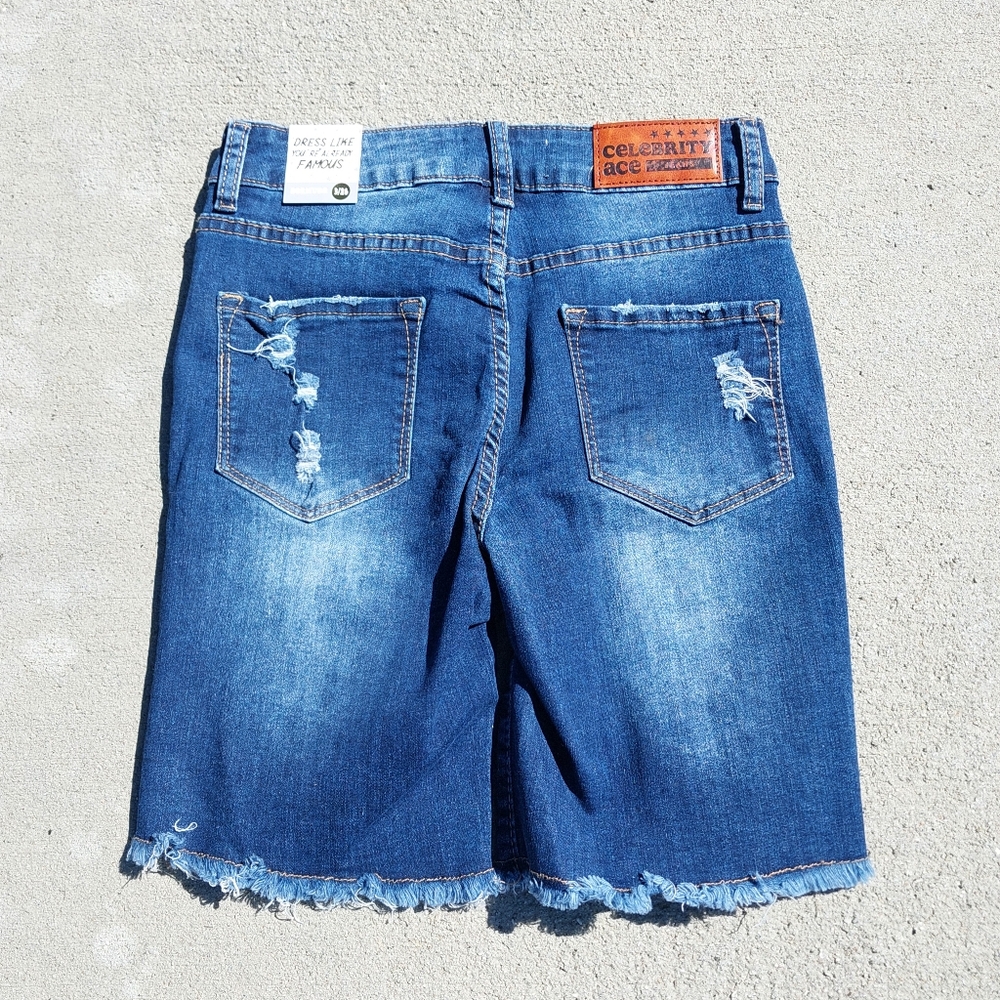 Celebrity Ace Distressed Bermuda Size 3 / 26 Brand New With Tags Kids Blue Jeans - Picture 4 of 6